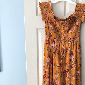 Maxi off the shoulder dress